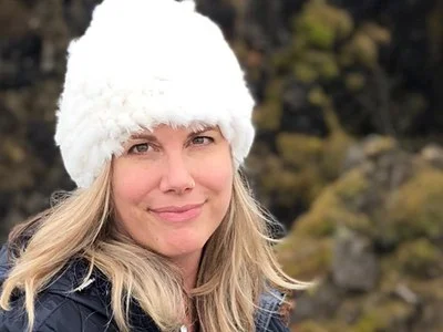 Laura-Iceland-headshot.jpg