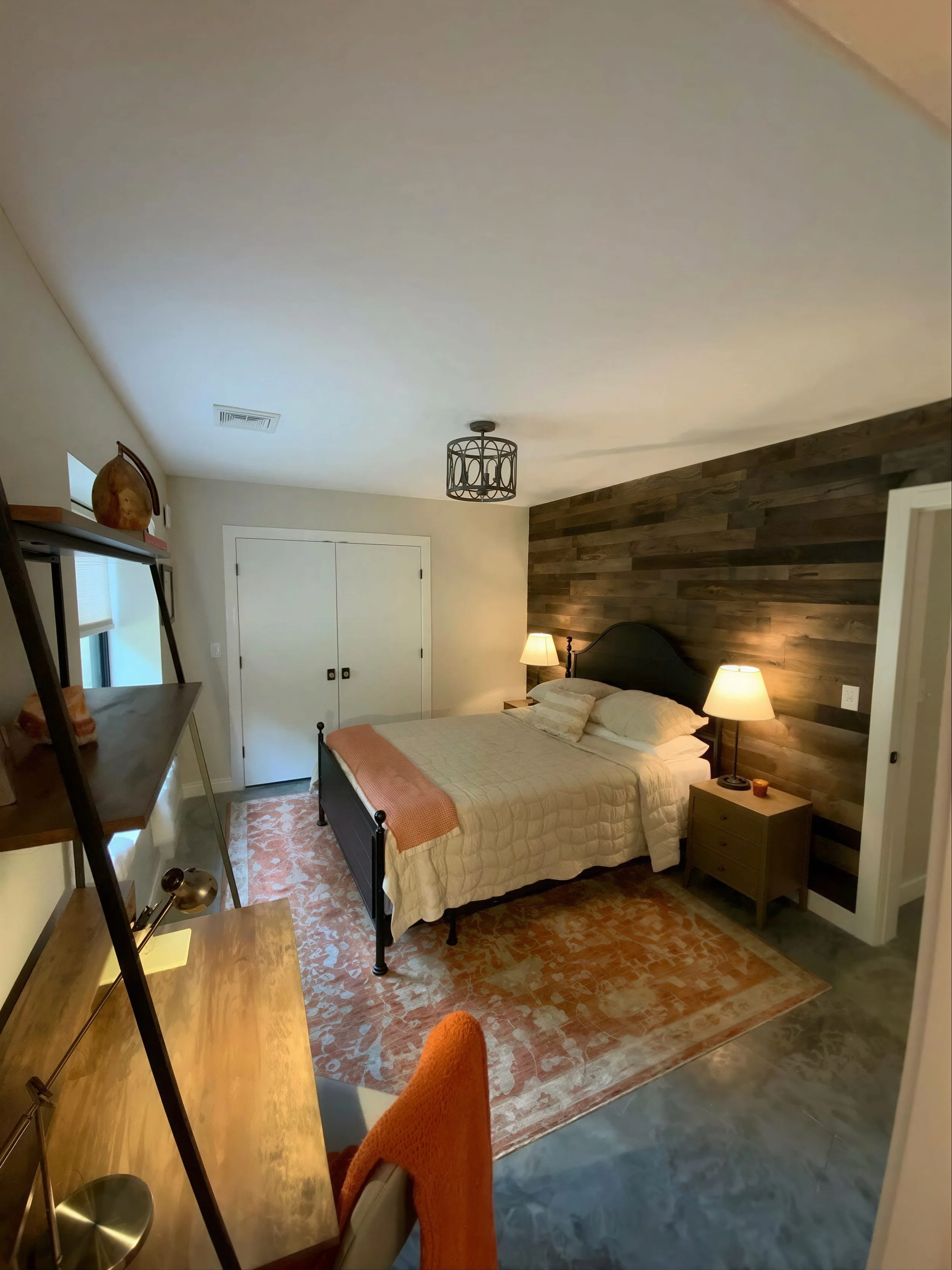 Luxury Private Bedroom with En Suite Bathroom