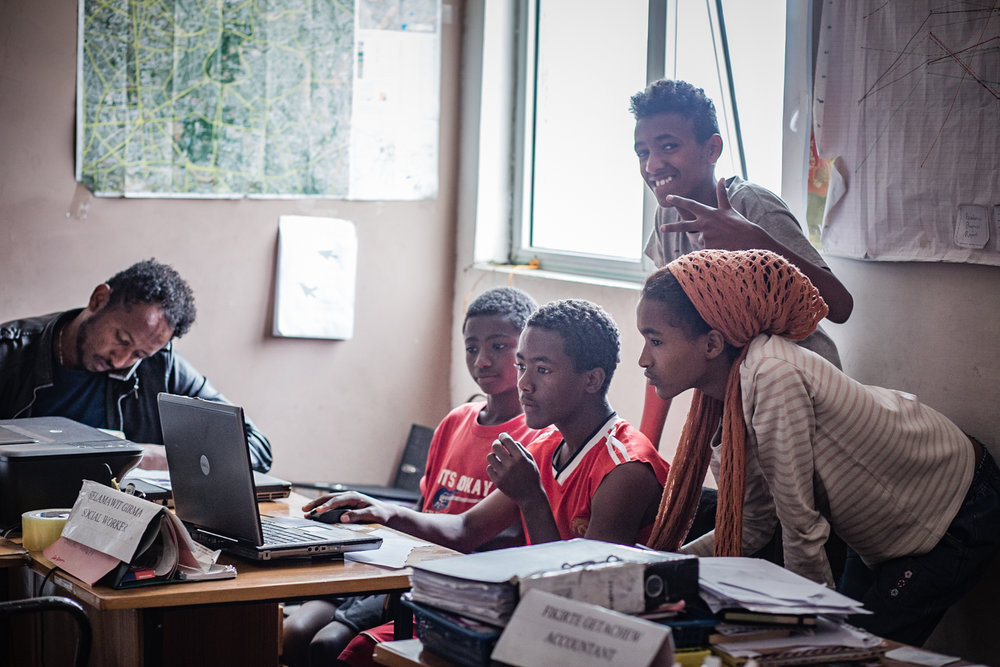  Origins Homes kids hangout with Ephrem, Betasab's Country Director, in the Betasab office.&nbsp; 