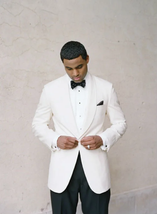 Image Courtesy of Munaluchi Bridal Magazine via Elizabeth Messina