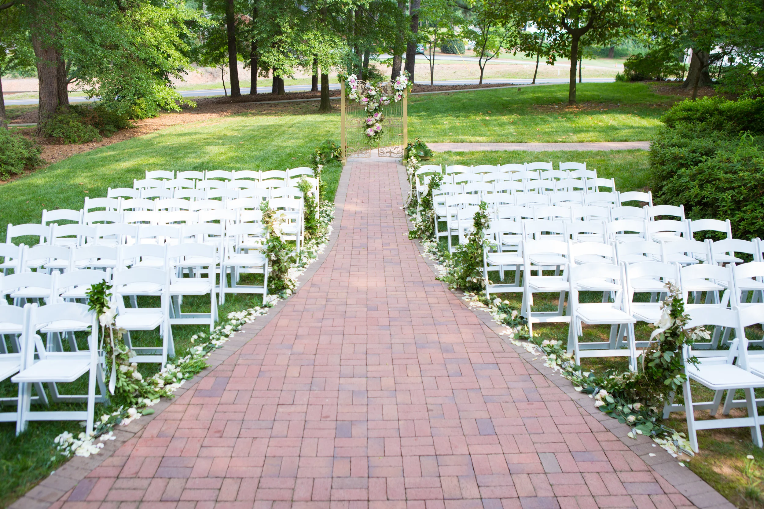 Image from Kristina & Aaron's Wedding ; Courtesy of Matt Yung Photography
