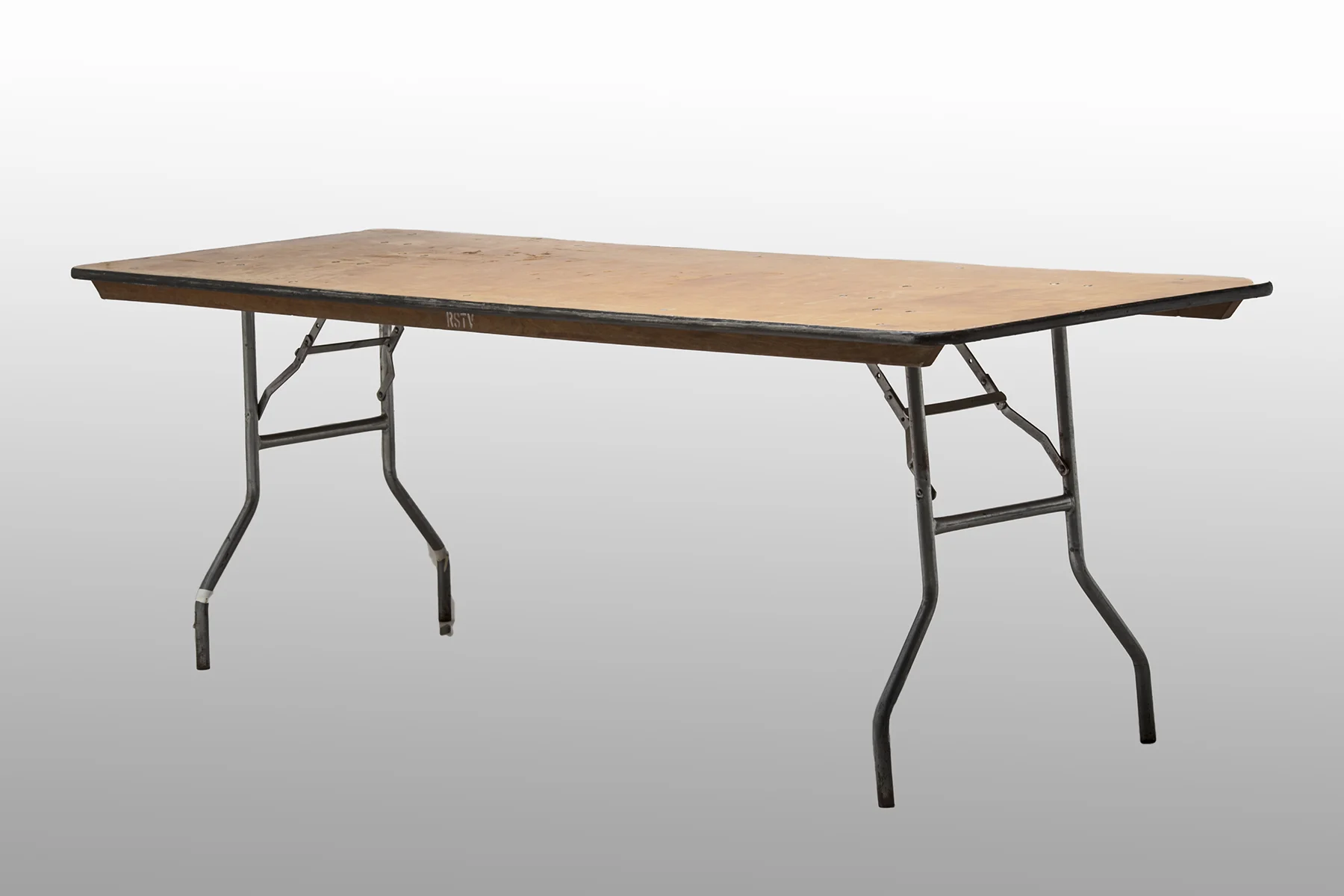 5 ft round table rental for Vermont tent wedding or upscale event
