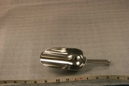 Ice Scoop 5 oz.Length 7 1/2" &nbsp;Width 2 1/4"$1.50