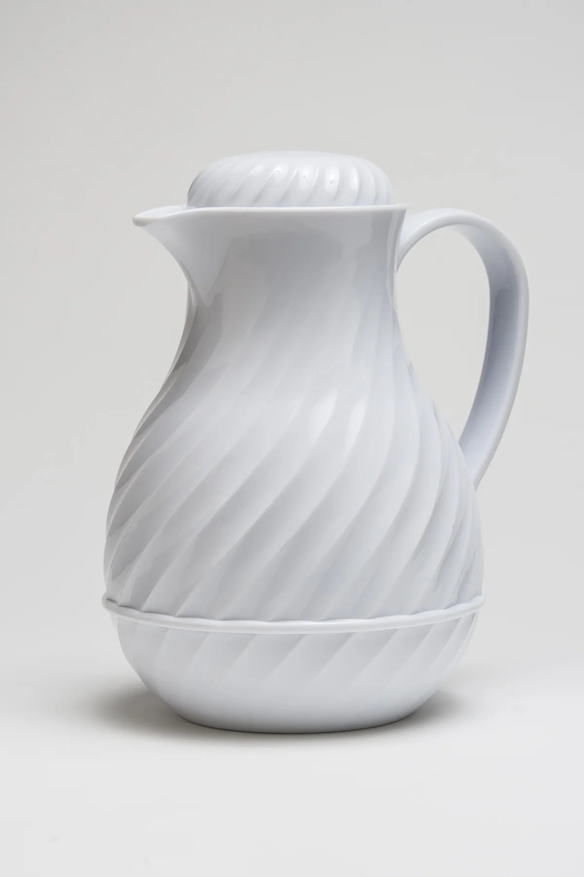 Insulated Beverage Pitcher &nbsp;1 literHeight 9 1/2" &nbsp;Width 6 1.2"$4.25 