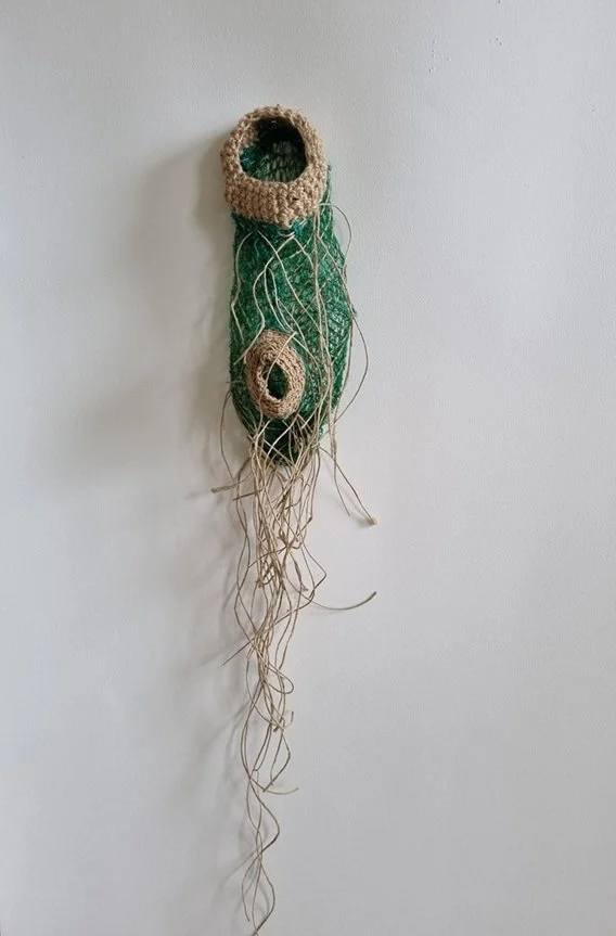 026 Imperfecte nestvorm - (40x30cm) uiennetje, jute touw