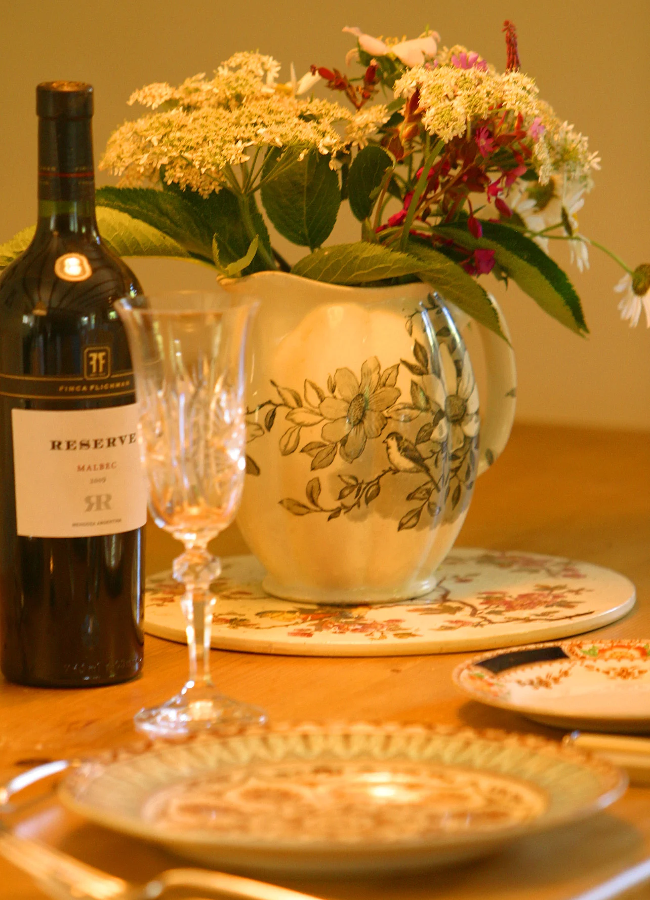 Dining detail.jpg