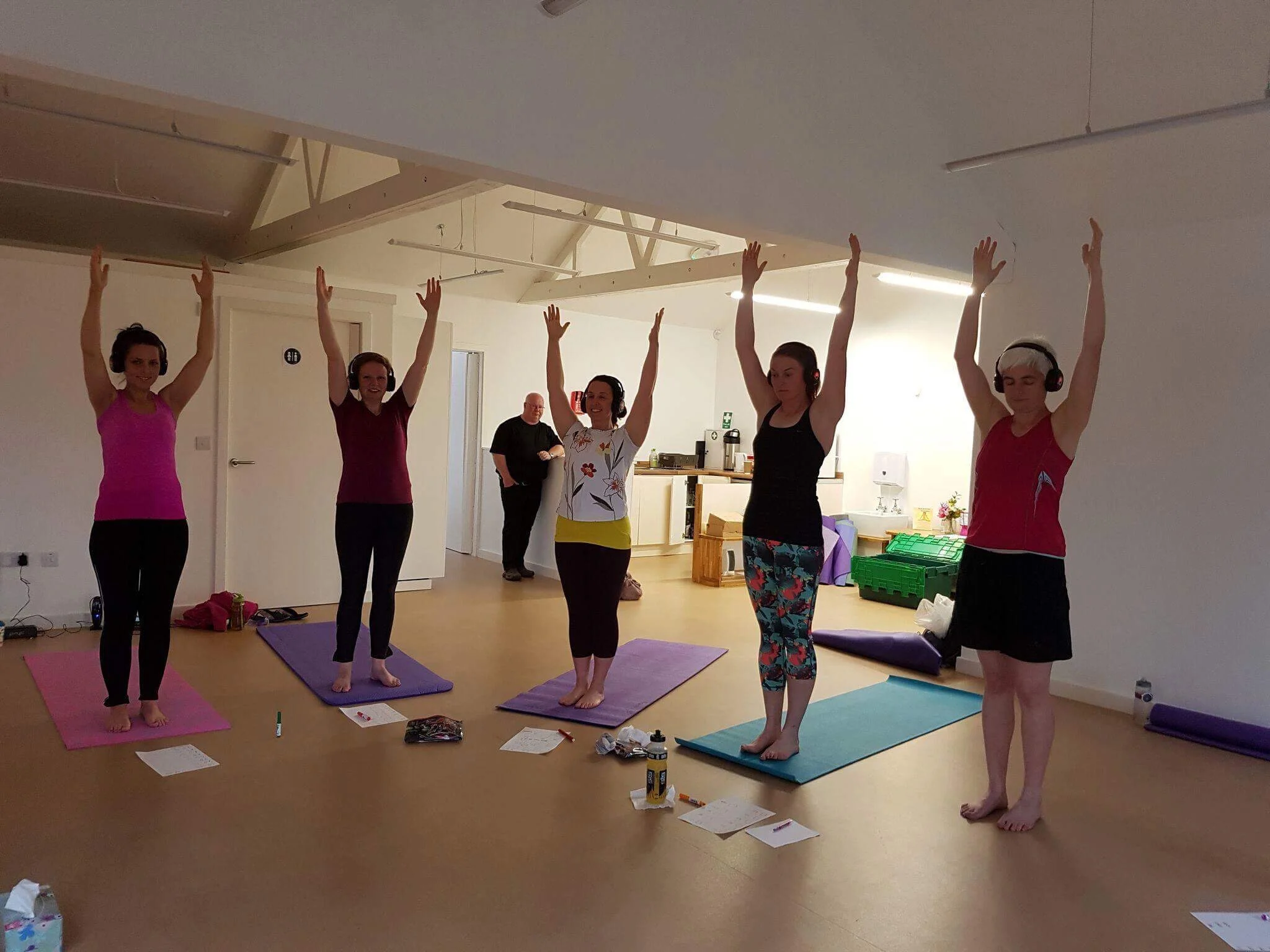Silent Yoga with Yoganuu