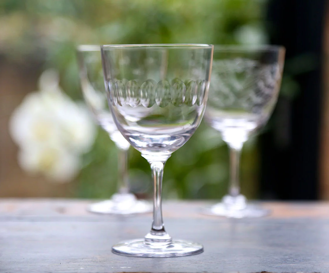 lens wine low res crop.jpg