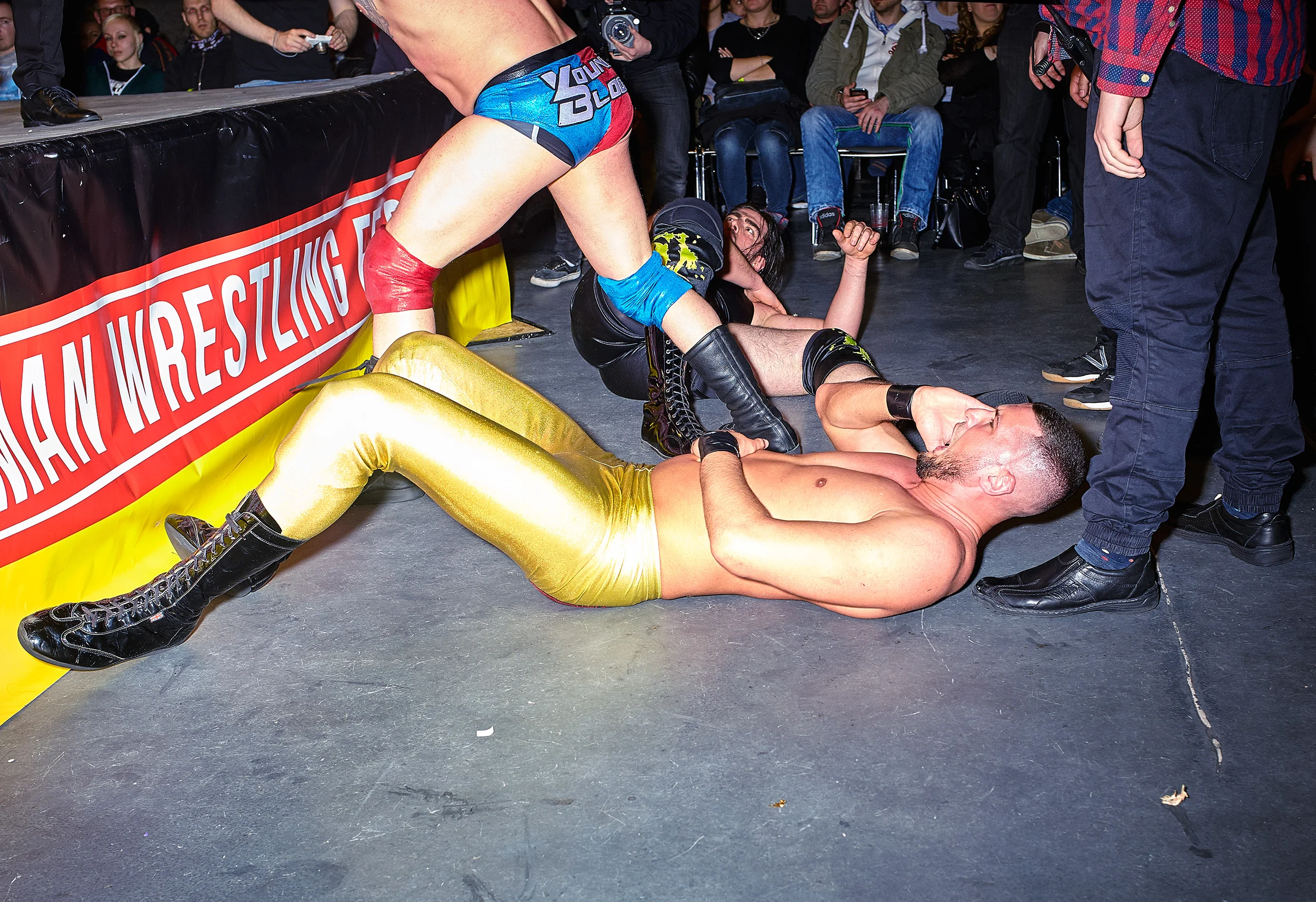 Wrestling_Second_2500PX_SRGB_3.jpg