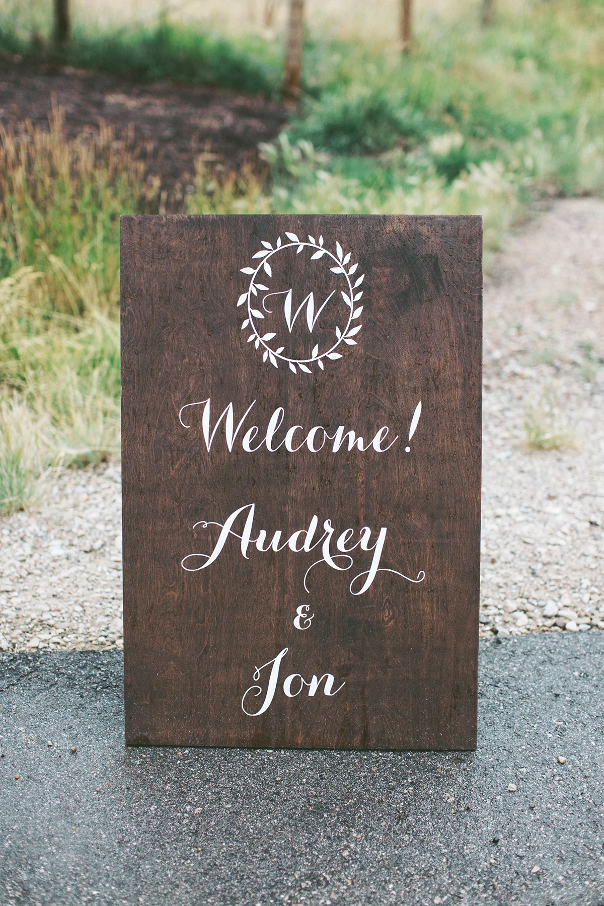 Oakley, Utah Wedding | Alixann Loosle Photography | Michelle Leo Events | Utah Wedding Design and Planning