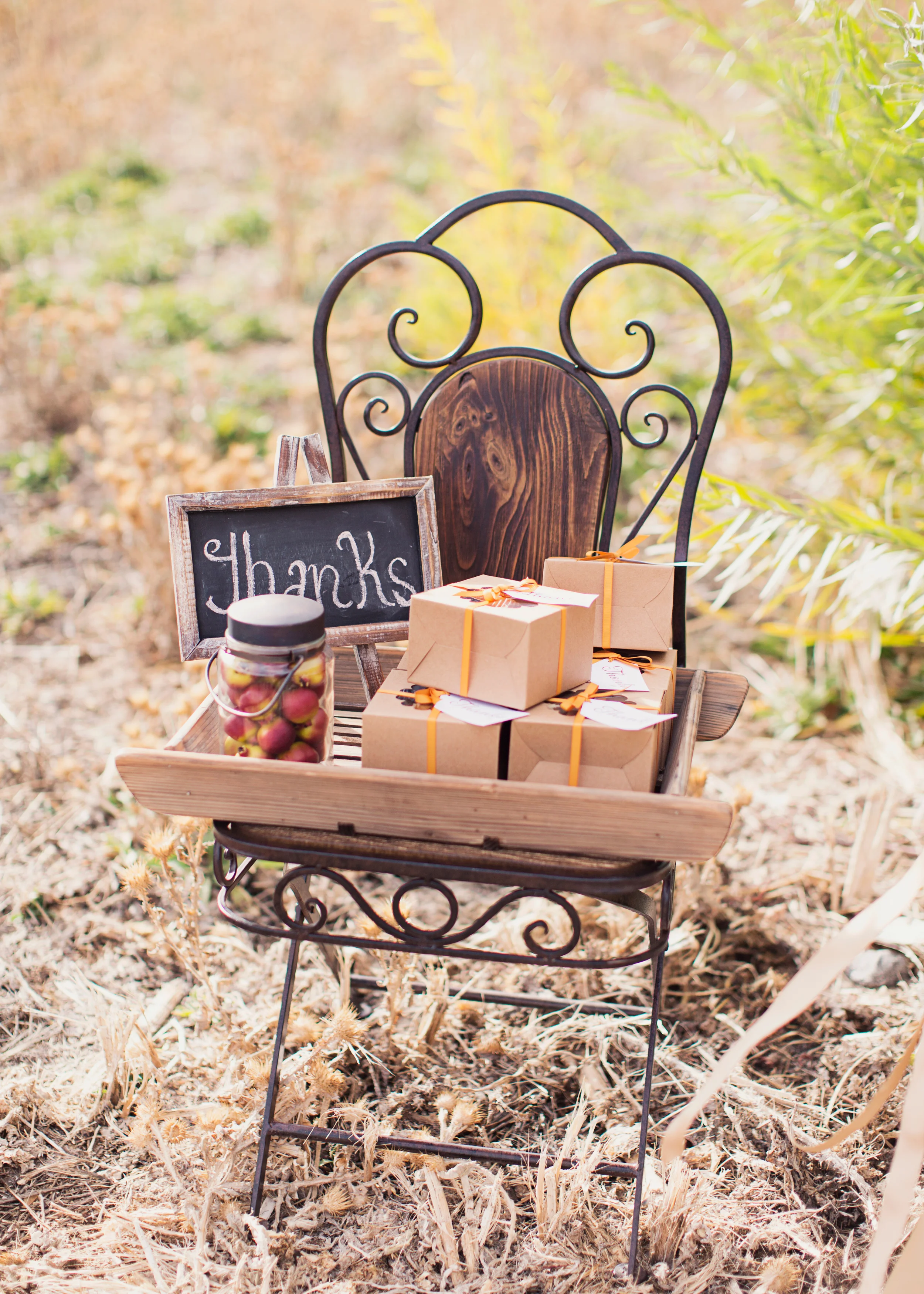 Alixann Loosle Photography | Bohemian Autumn Wedding Inspiration | Michelle Leo Events | Utah Wedding Planning and Design
