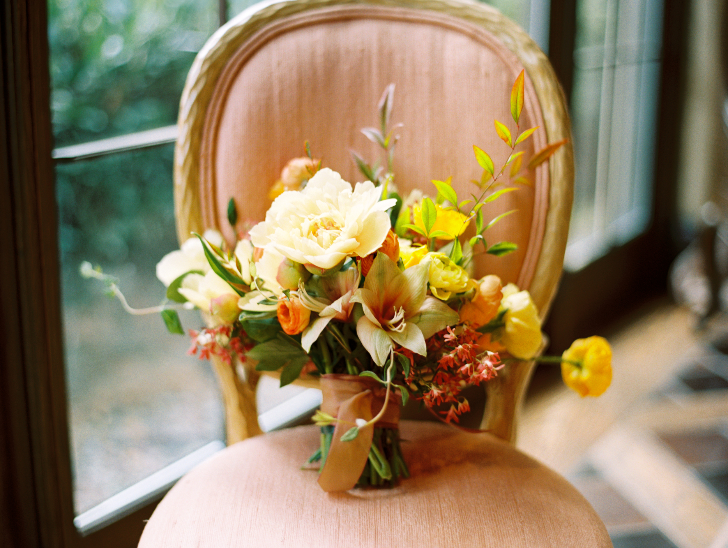Traditional Vietnamese Tea Ceremony and Organic Backyard Wedding | Michelle Leo Events