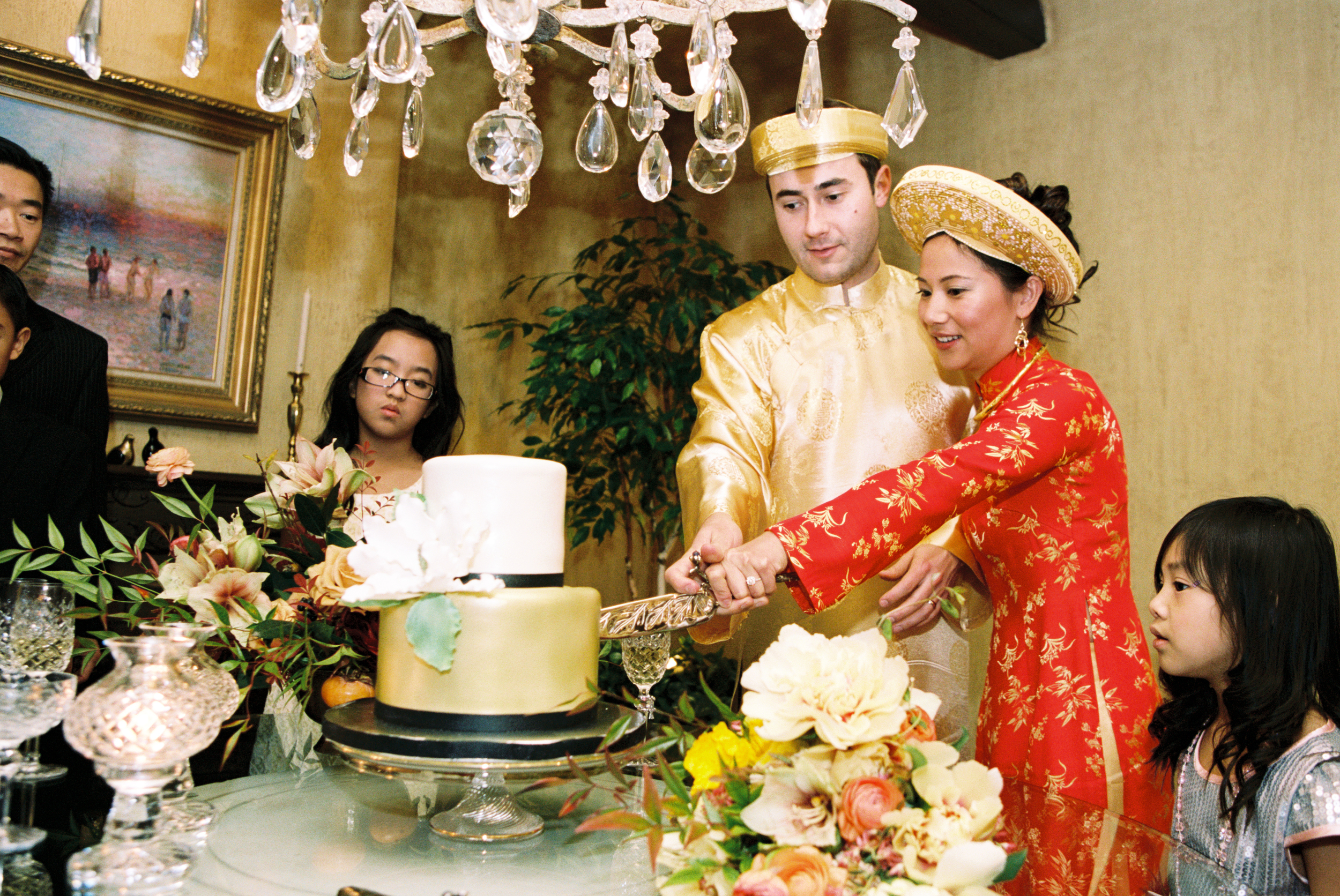 Traditional Vietnamese Tea Ceremony and Organic Backyard Wedding | Michelle Leo Events