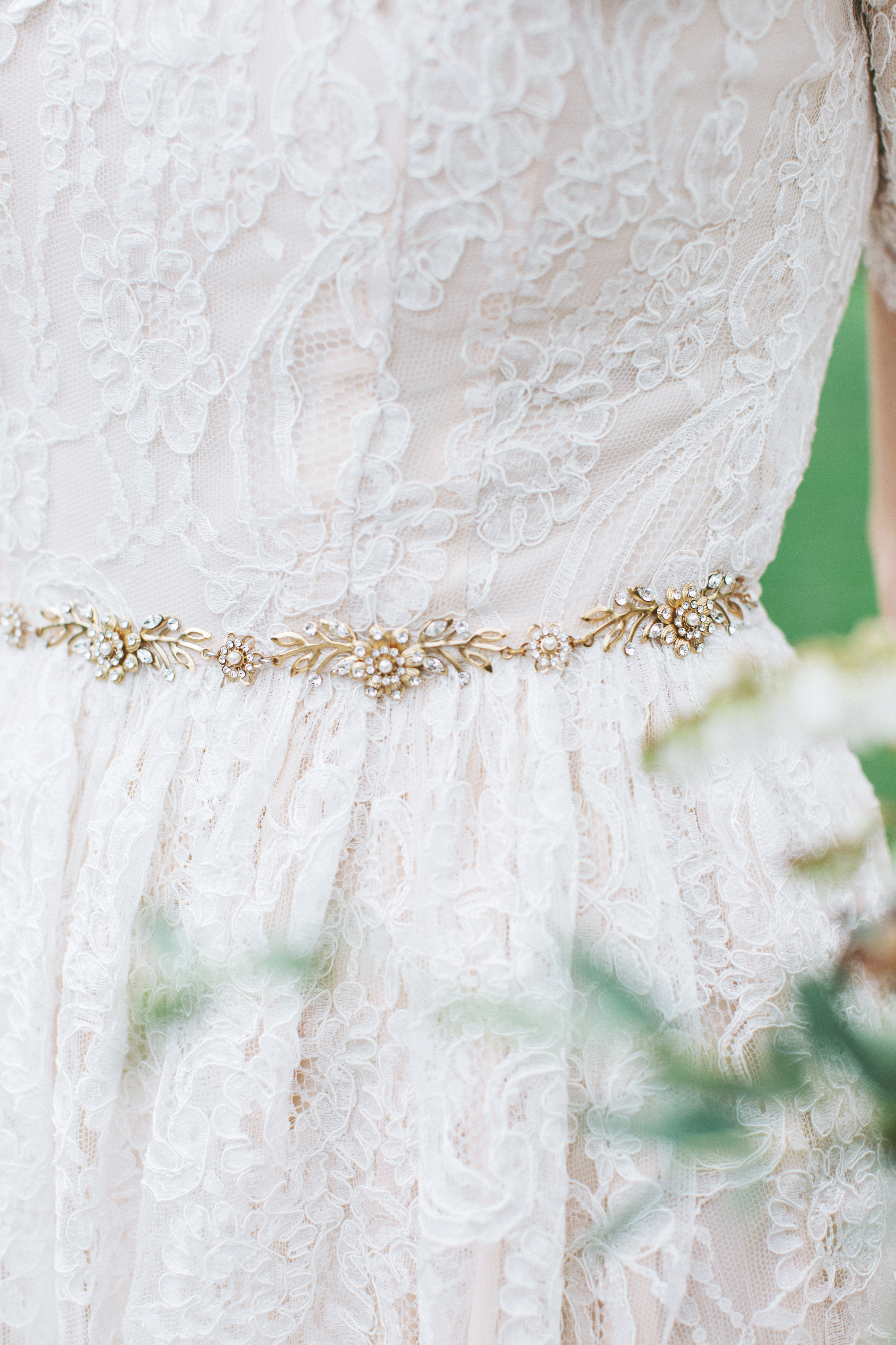 Blush and Plum Summer Wedding | Backyard Wedding | Salt Lake City Temple Wedding | Michelle Leo Events | Utah Event Planner and Designer | Alixann Loosle Photography 