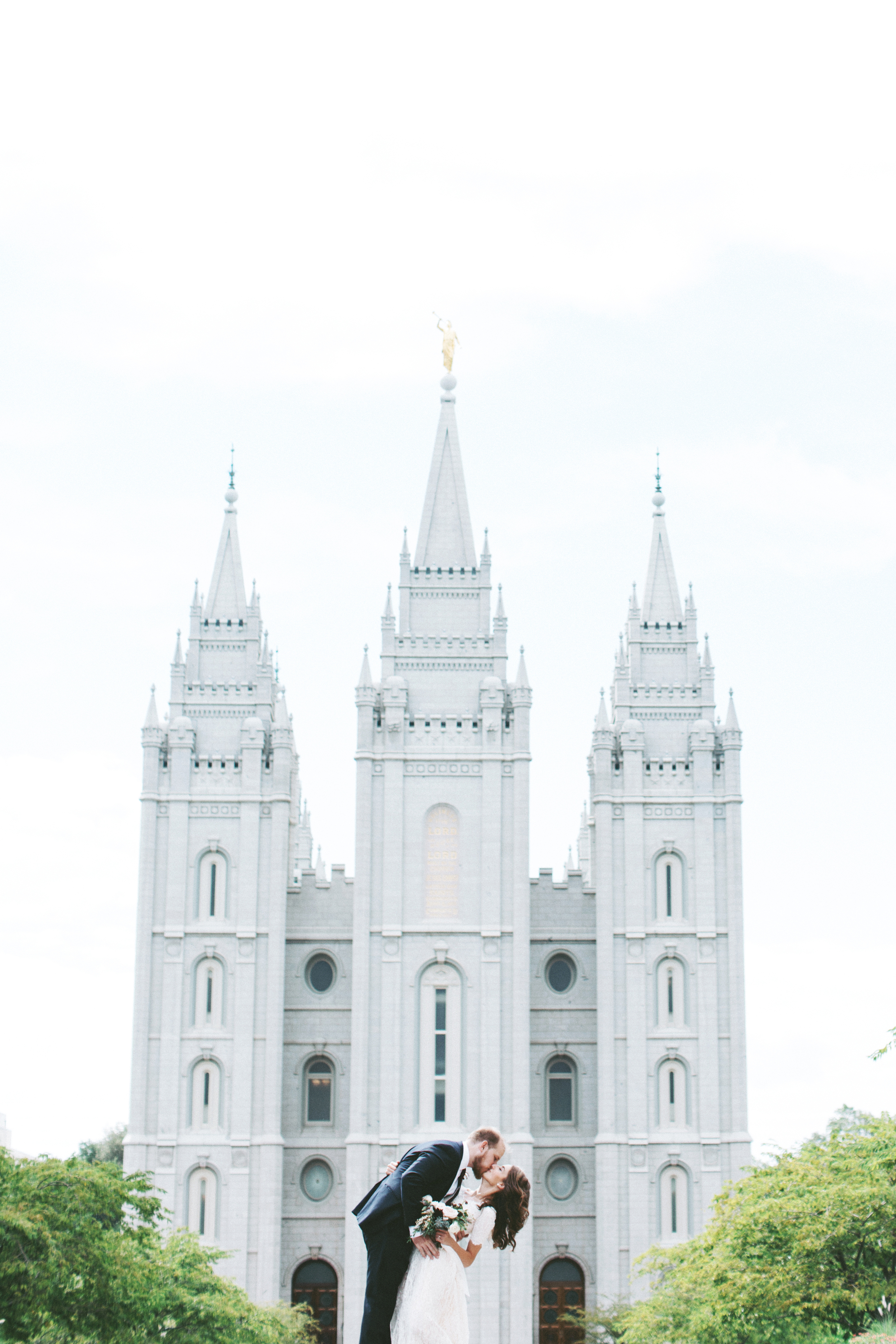 Blush and Plum Summer Wedding | Backyard Wedding | Salt Lake City Temple Wedding | Michelle Leo Events | Utah Event Planner and Designer | Alixann Loosle Photography