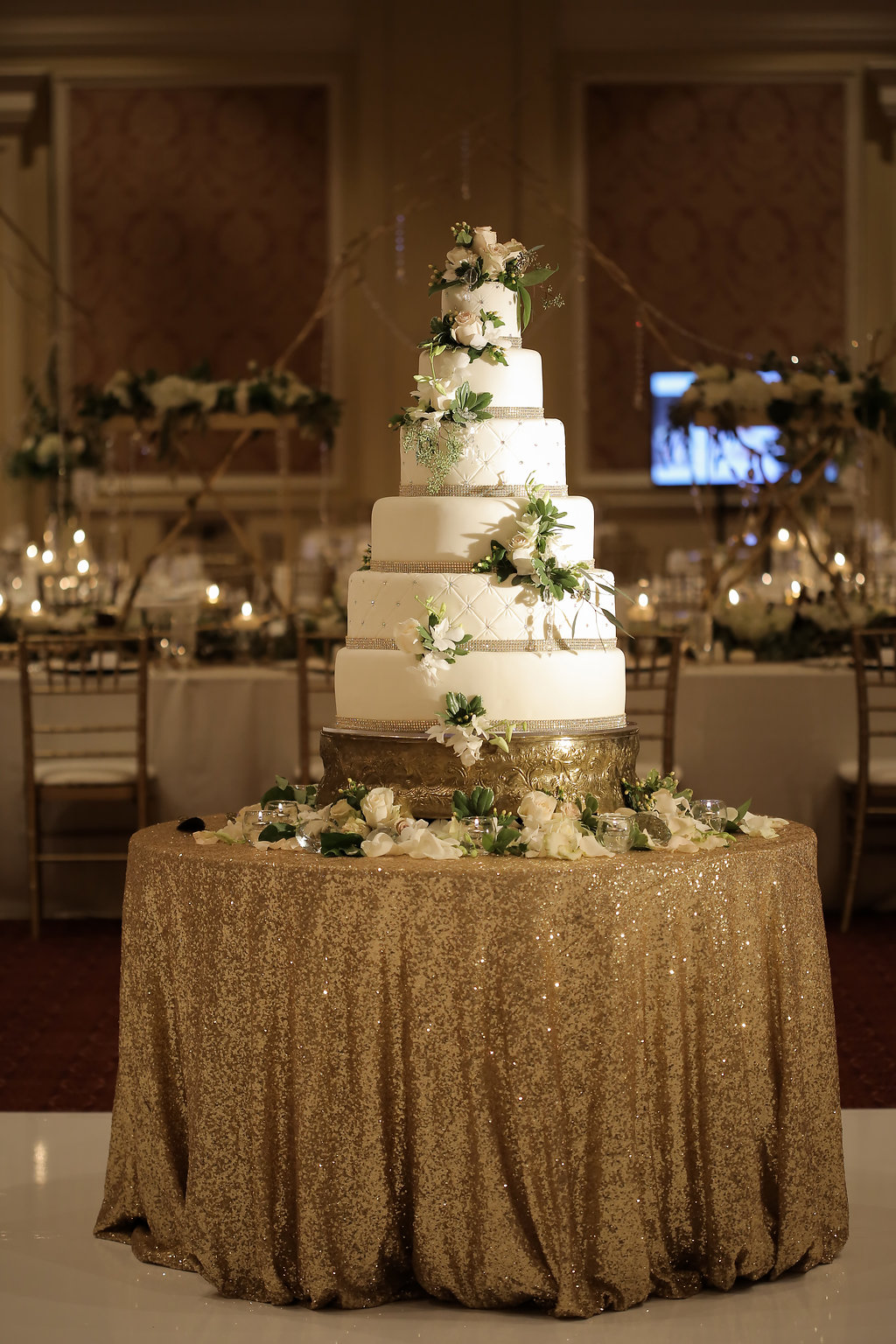 Glamorous Grand America Hotel Wedding | Salt Lake City Wedding | Draper LDS Temple Wedding | Michelle Leo Events | Utah Event Planner and Designer | Pepper Nix Photography 