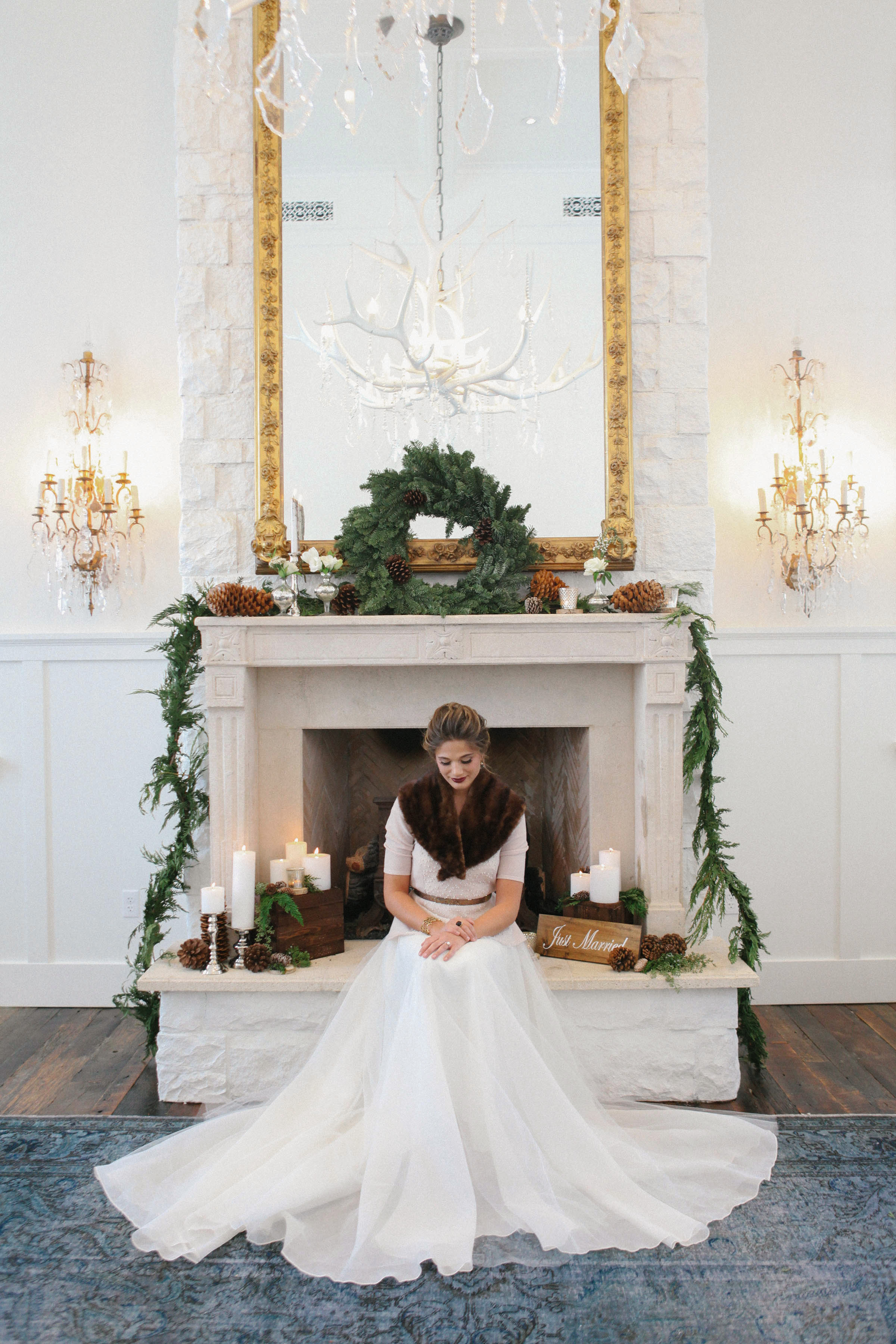 Cozy Winter Wedding Inspiration | Romantic Winter Wedding Inspiration | Washington Schoolhouse Wedding | Michelle Leo Events | Utah Event Planner and Designer | Jacque Lynn Photography