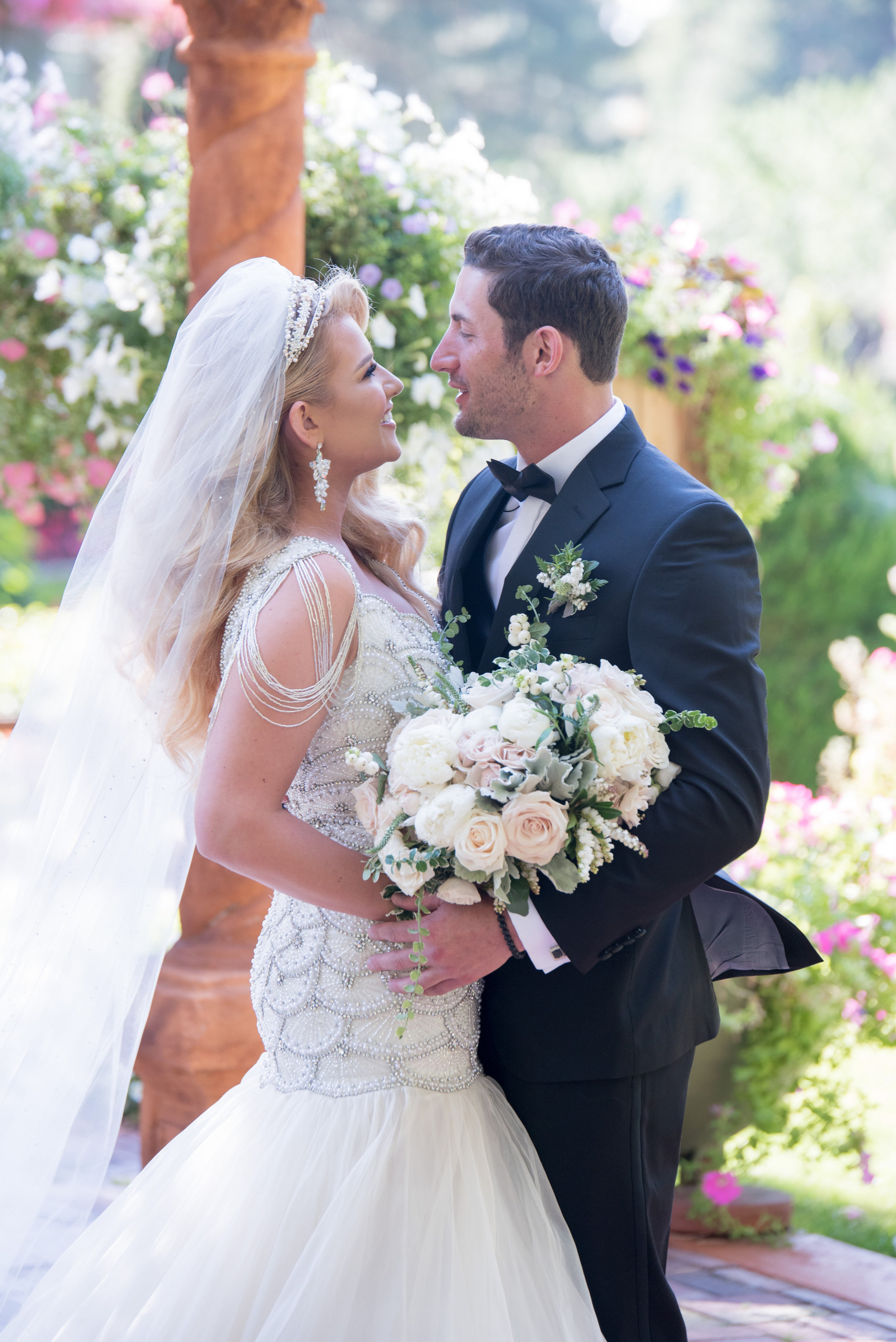 Garden Style Wedding at La Caille | La Caille Wedding | Salt Lake City Wedding | Blush Wedding | Michelle Leo Events | Utah Event Planner and Designer | McKenzie Deakins Photography