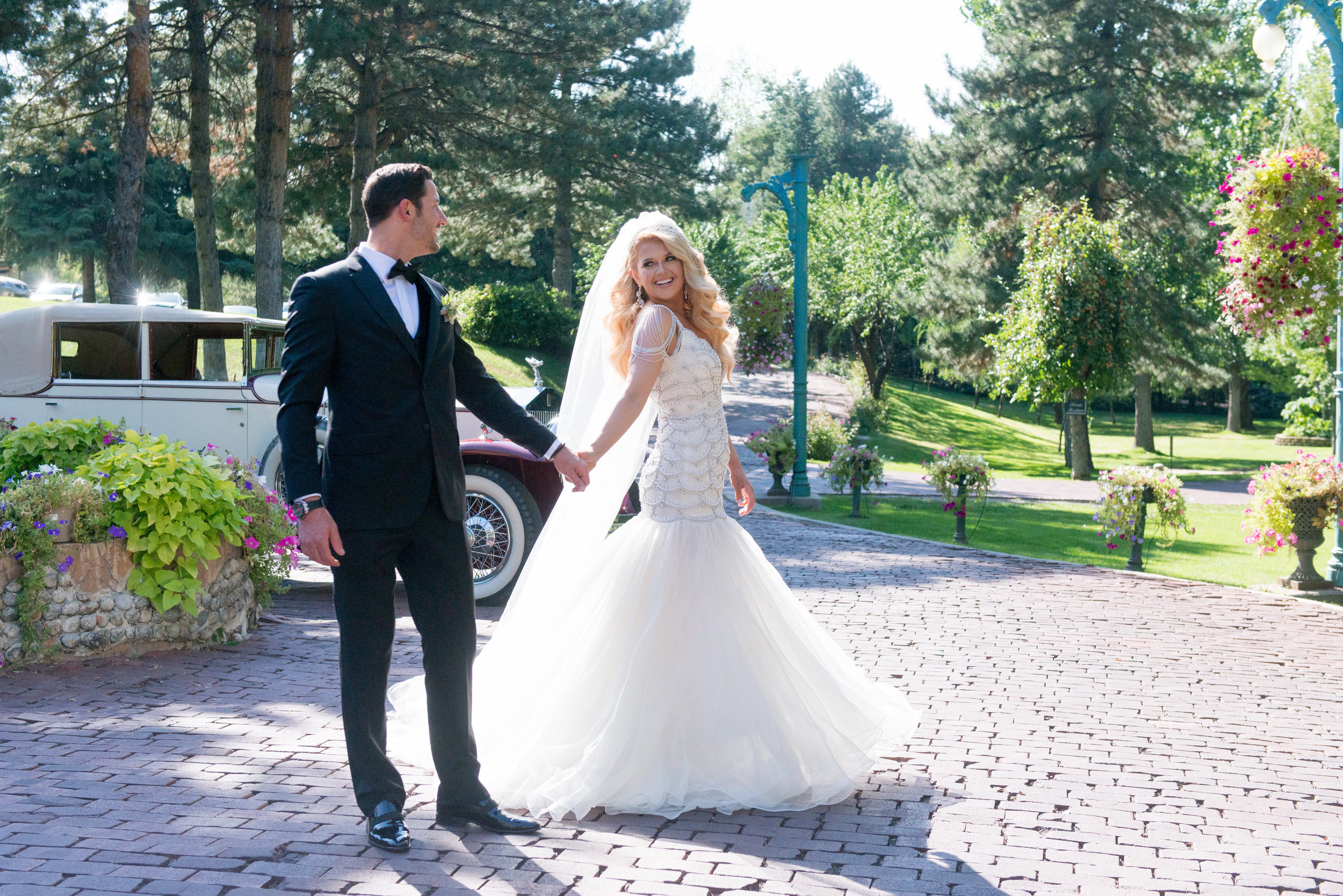 Garden Style Wedding at La Caille | La Caille Wedding | Salt Lake City Wedding | Blush Wedding | Michelle Leo Events | Utah Event Planner and Designer | McKenzie Deakins Photography