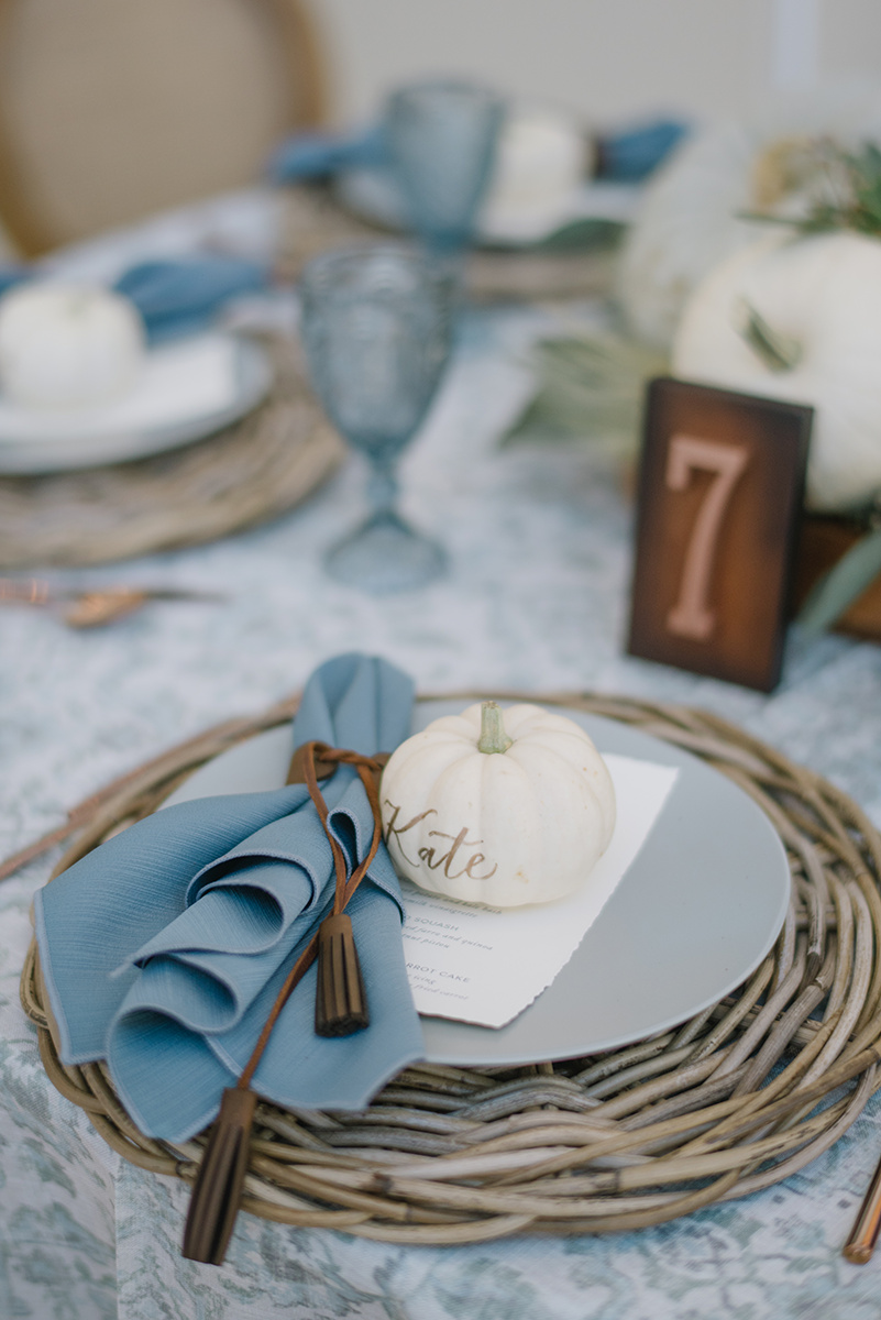 Thanksgiving Table Decor | Thanksgiving Ideas | Fall Home Decor | Michelle Leo Events | Utah Event Planner and Designer | Heather Nan Photography