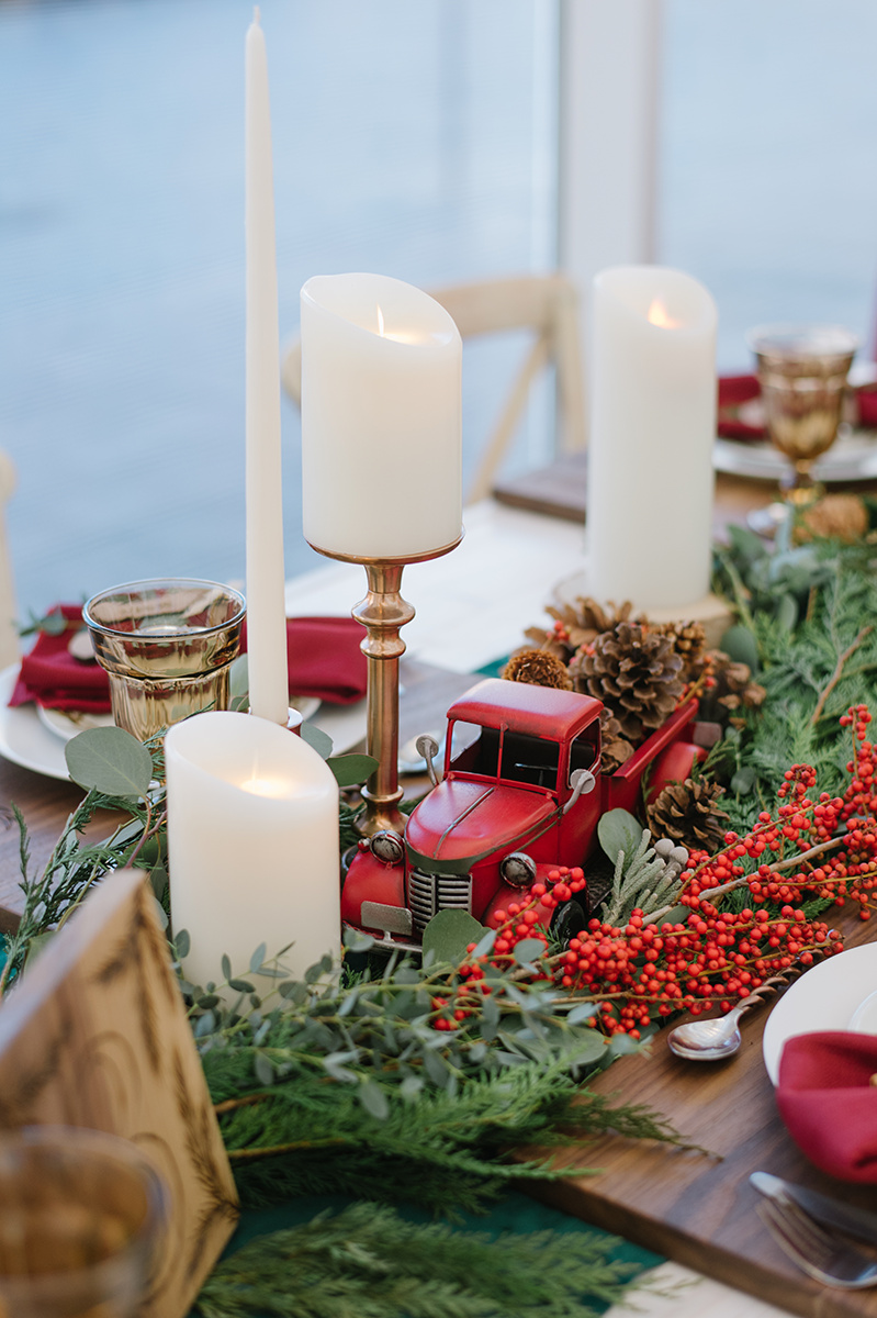 Holiday Table Decor | Christmas Ideas | Holiday Home Decor | Michelle Leo Events | Utah Event Planner and Designer | Heather Nan Photography