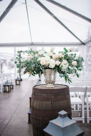 Classic Winter Wedding | Utah Winter Wedding | Blue Sky Ranch Wedding | Michelle Leo Events | Utah Event Planner and Designer | Gideon Photography