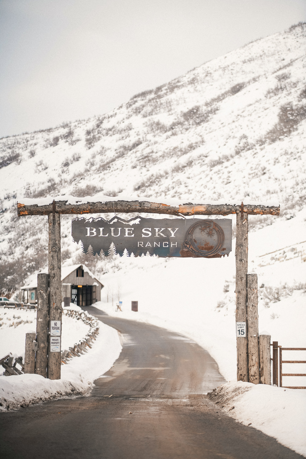 Classic Winter Wedding | Utah Winter Wedding | Blue Sky Ranch Wedding | Michelle Leo Events | Utah Event Planner and Designer | Gideon Photography