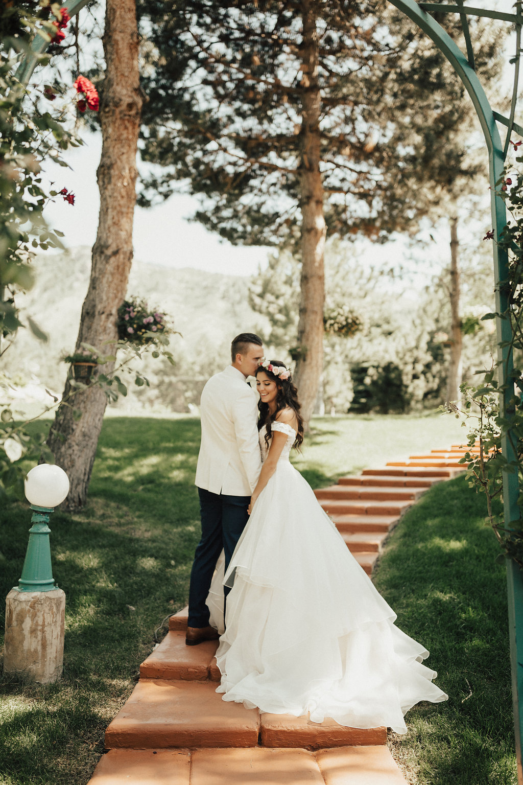 Summer Wedding at La Caille | Romantic Summer Wedding | Michelle Leo Events | Utah Event Planner