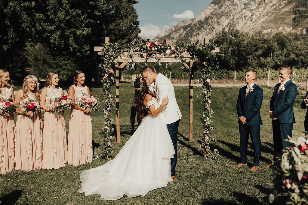 Summer Wedding at La Caille | Romantic Summer Wedding | Michelle Leo Events | Utah Event Planner