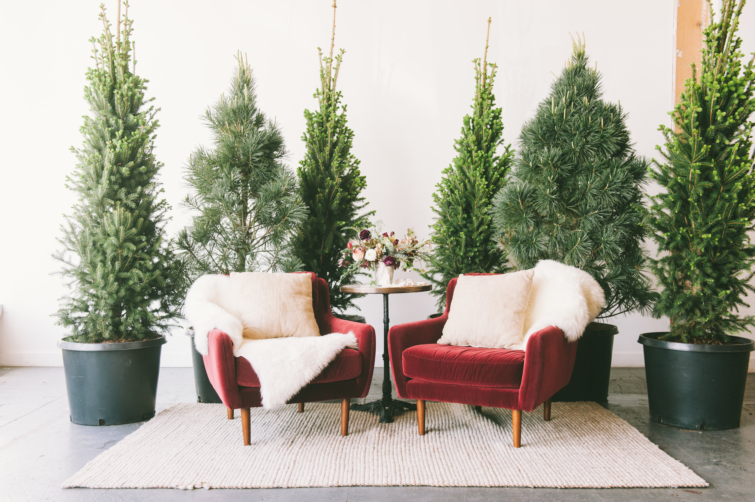 Winter Wedding Inspiration | Burgundy Wedding | Emerald Green Decor | Utah Bride &amp; Groom Magazine | Michelle Leo Events | Utah Event Planner and Designer | Rebekah Westover Photography