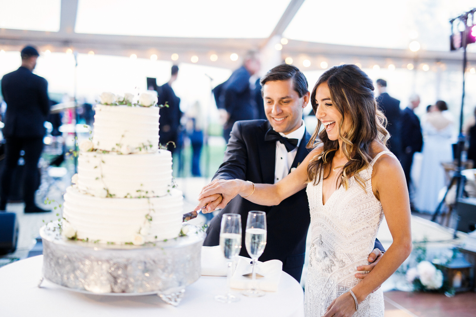 Montage Deer Valley Wedding | Summer Wedding | Neutral Wedding Decor | White Wedding Floral | Michelle Leo Events | Utah Event Planner and Designer | Gideon Photography