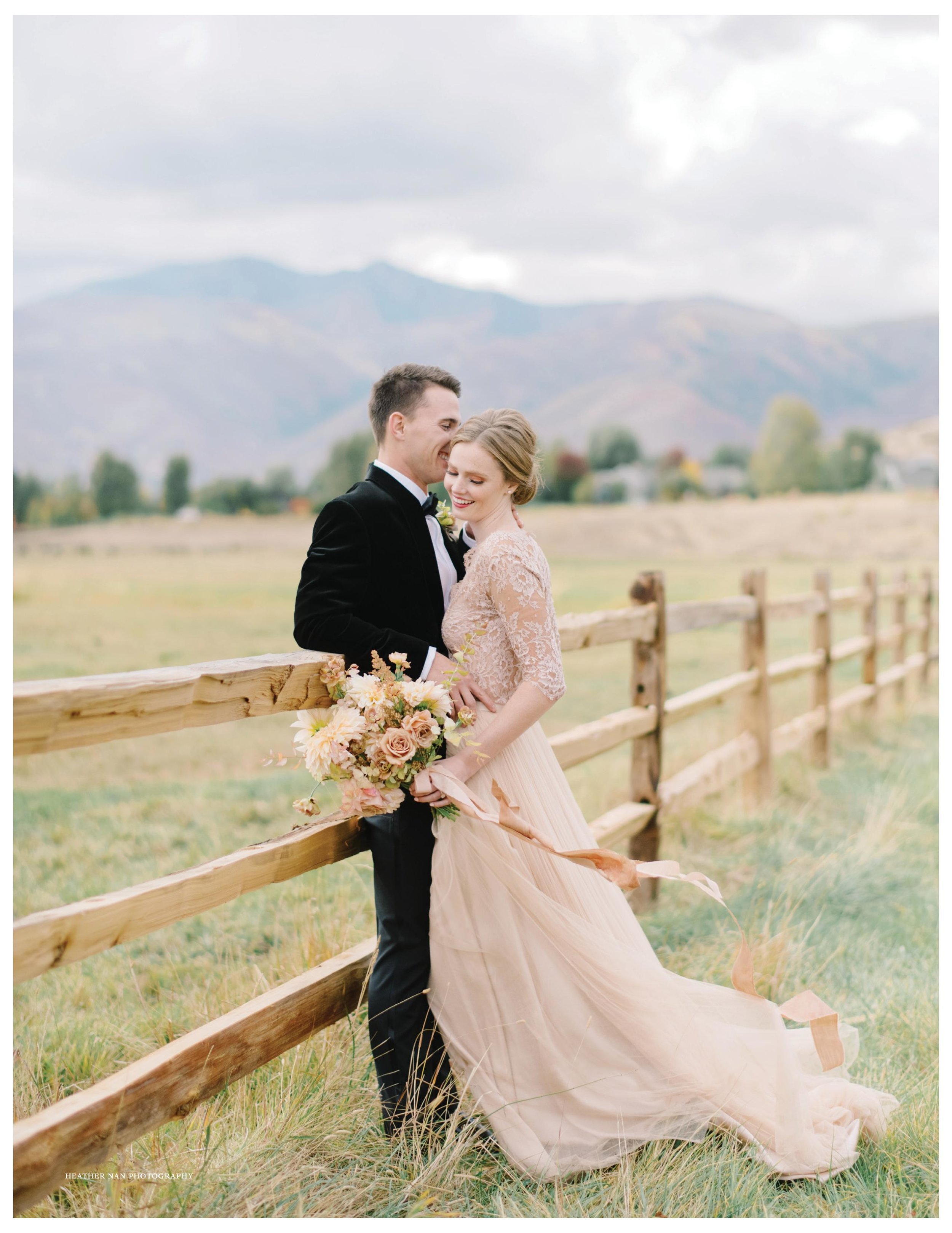 Autumn Wedding Inspiration | Rose Gold Wedding Details | Fall Wedding Floral | Rocky Mountain Bride Magazine | Michelle Leo Events | Utah Event Planner and Designer | Heather Nan Photography