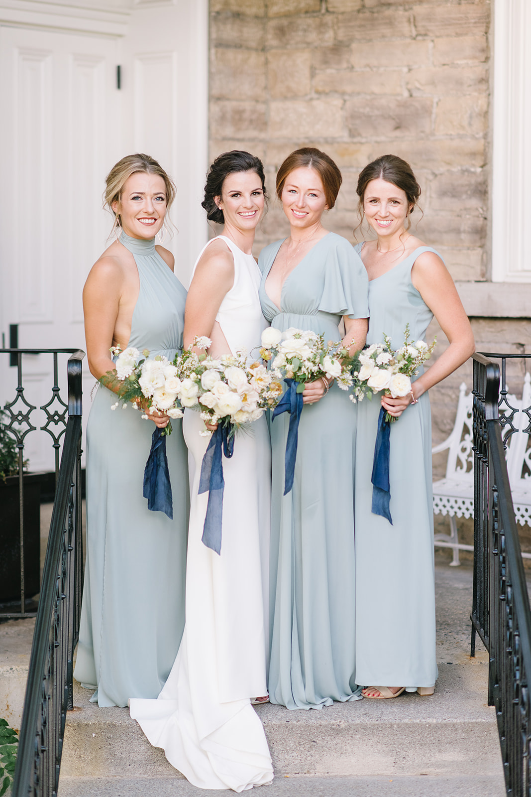 Park City Main Street Wedding | Modern Wedding Design | Navy Wedding Details | Outdoor Wedding | Michelle Leo Events | Utah Event Planner | Heather Nan Photography