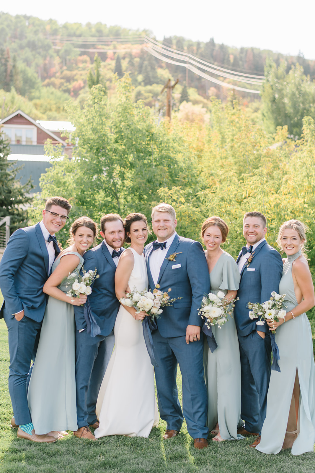 Park City Main Street Wedding | Modern Wedding Design | Navy Wedding Details | Outdoor Wedding | Michelle Leo Events | Utah Event Planner | Heather Nan Photography