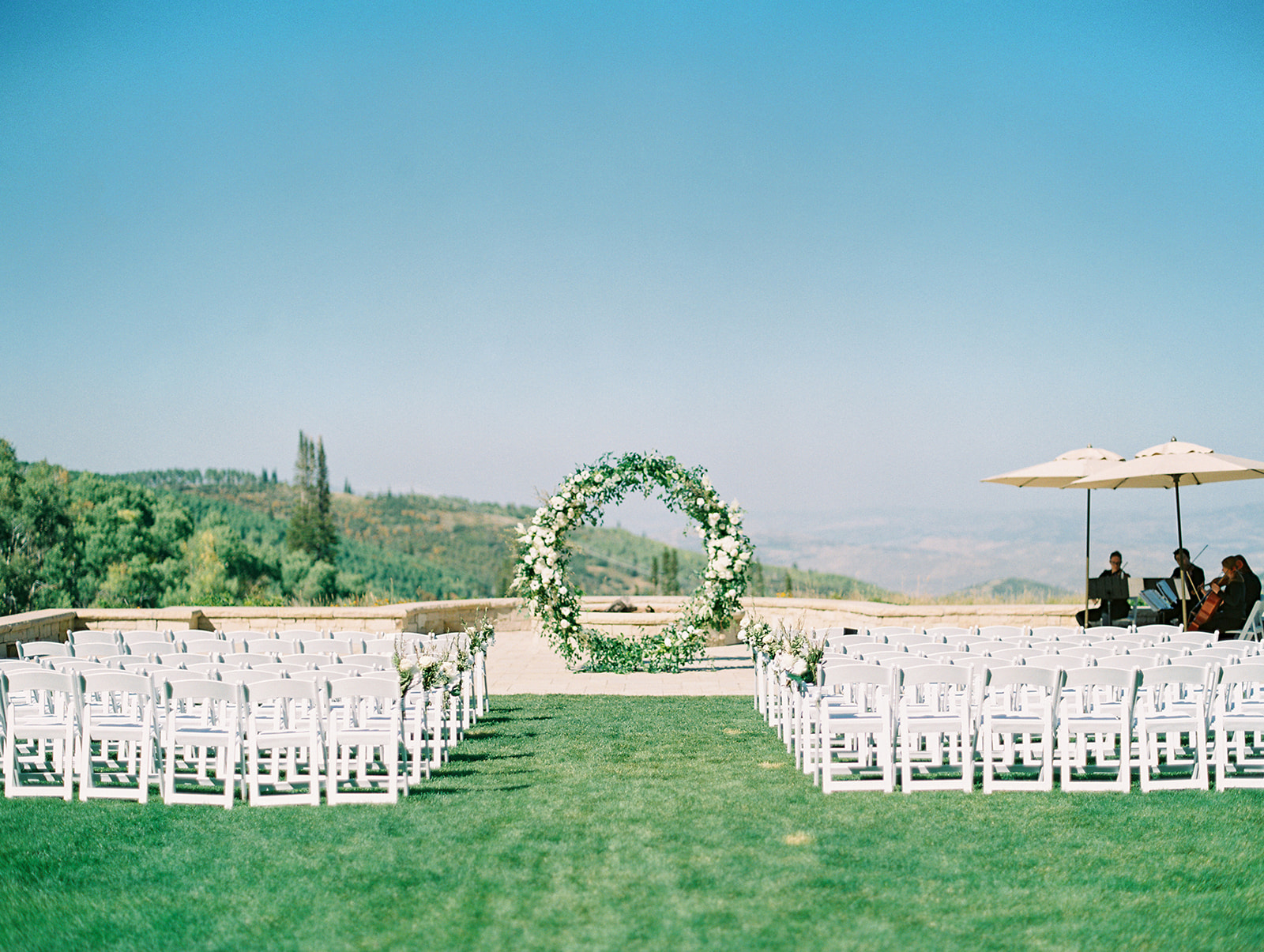 Montage Deer Valley Wedding | Classic Wedding Design | Circular Ceremony Arch | Mountain Wedding | Michelle Leo Events | Utah Event Planner | Kenzie Victory Photography