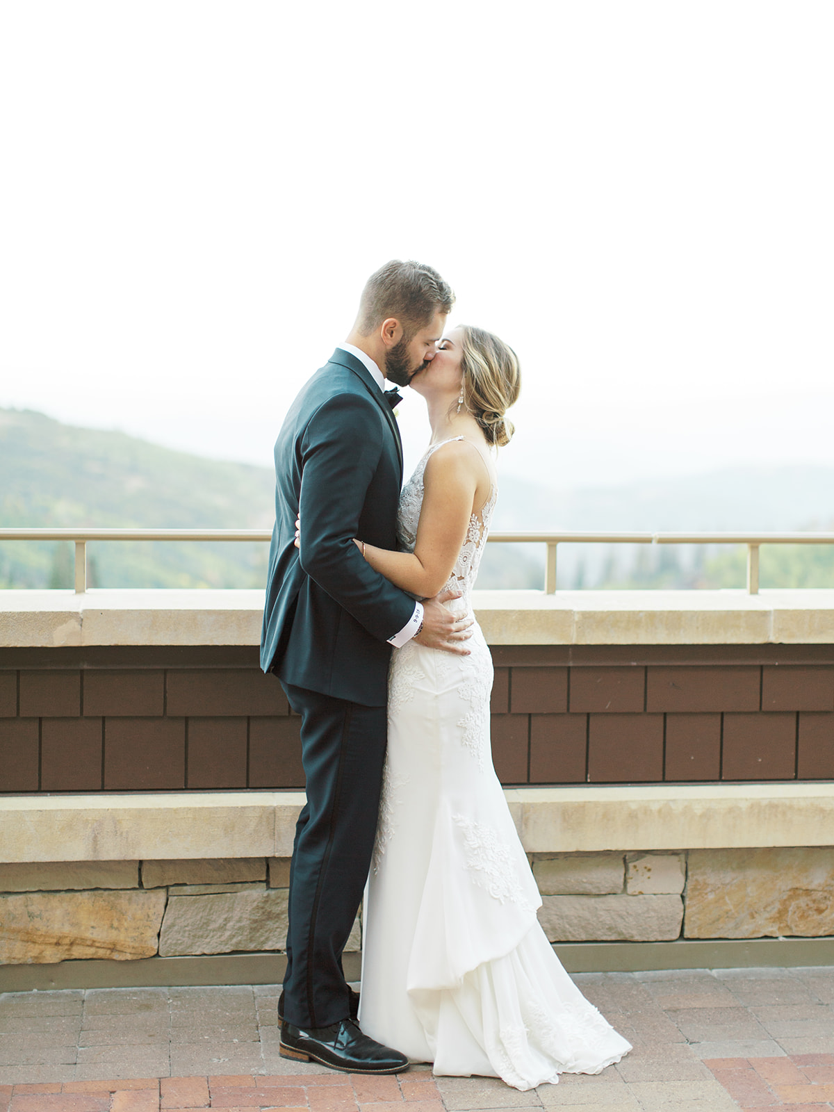 Montage Deer Valley Wedding | Classic Wedding Design | Circular Ceremony Arch | Mountain Wedding | Michelle Leo Events | Utah Event Planner | Kenzie Victory Photography