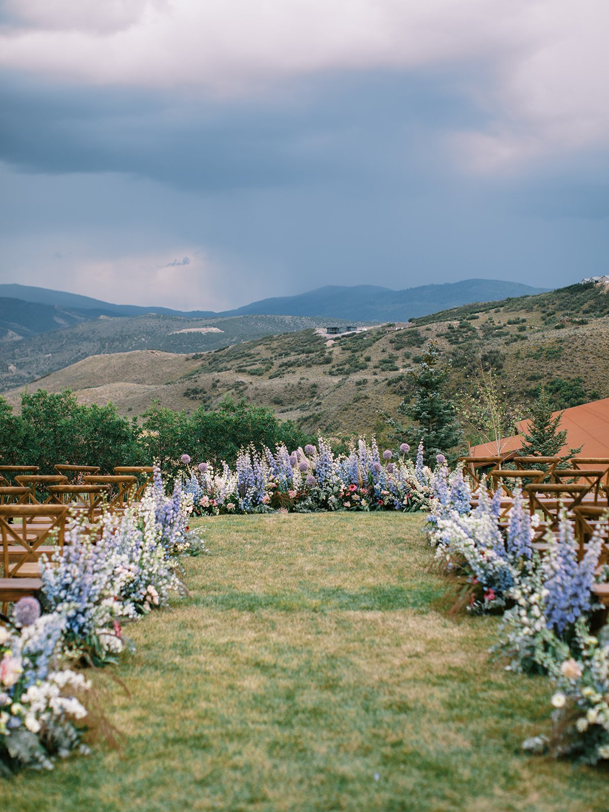summer-wedding-at-blue-sky-ranch (19).jpg
