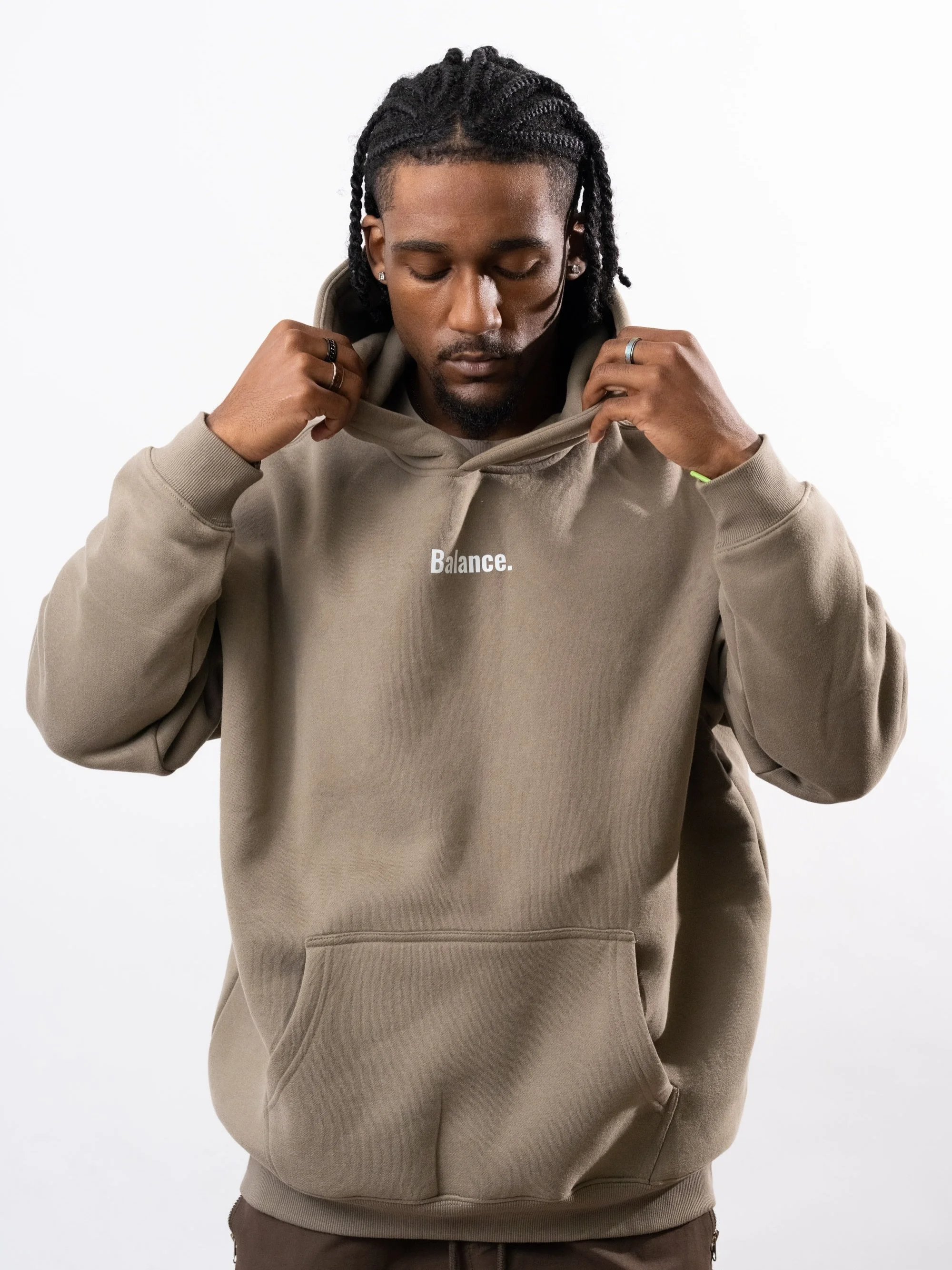 Dress for comfort. 

Our oversized fleece hoodies are available in 4 colors, made for everyday comfort with a clean streetwear look.

Shop now at www.lavishlivingclothing.com

#LavishLiving #Streetwear #OversizedHoodie #StreetwearFashion #LavishLivin