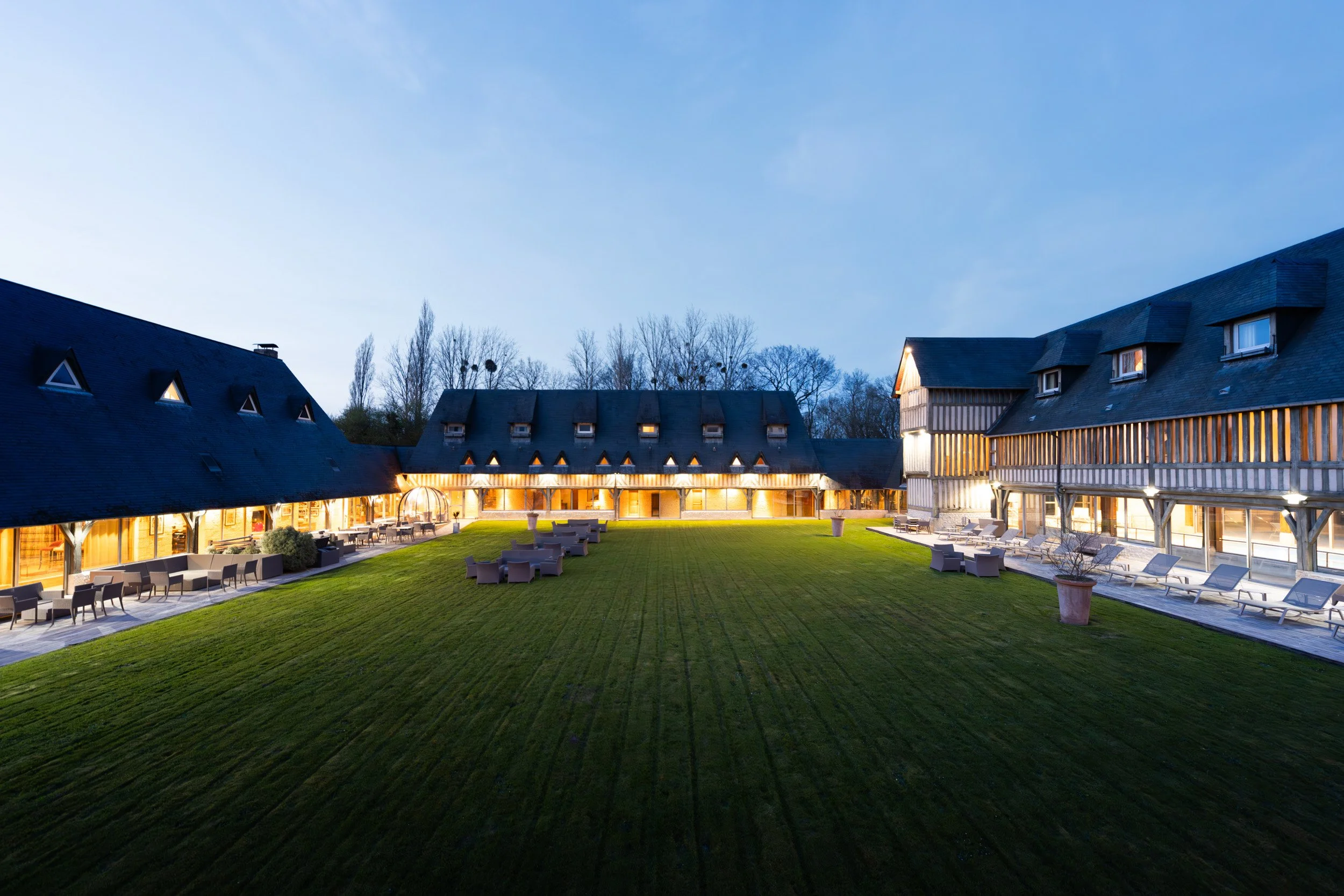 manoirs de tourgéville.2024.03-98-Avec accentuation-Bruit-portfolio.jpg