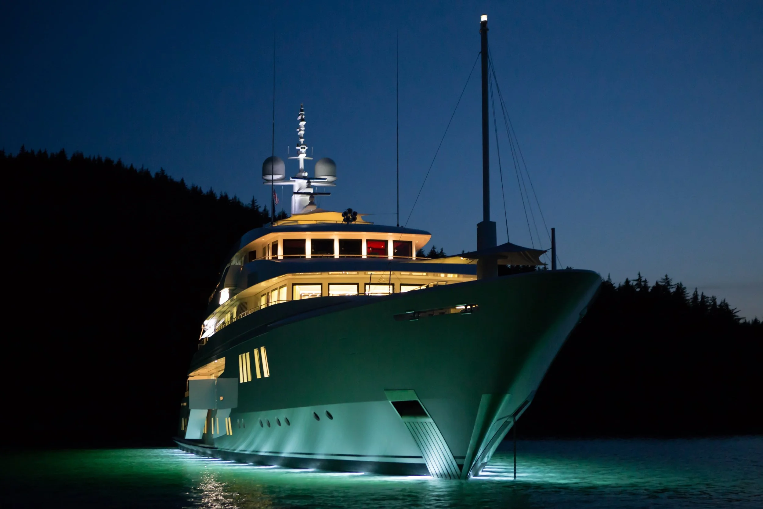 alaskan-yacht-night-photo-by-tgimage.jpg