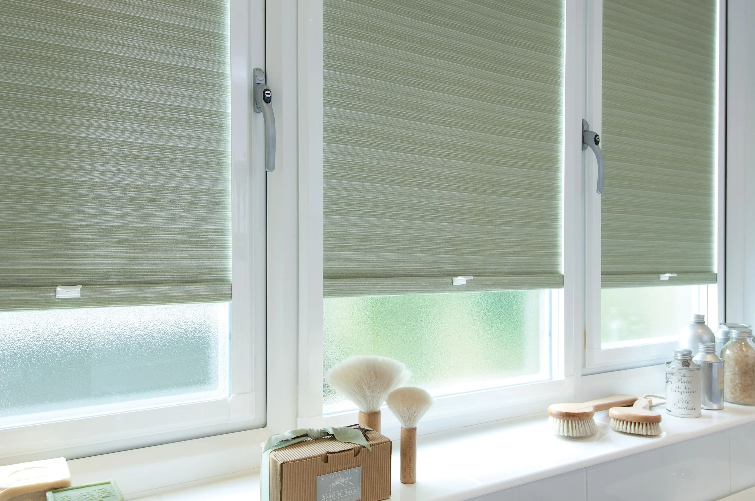 Roller Blinds Edinburgh Made To Measure Blinds — Knight Shades Edinburgh