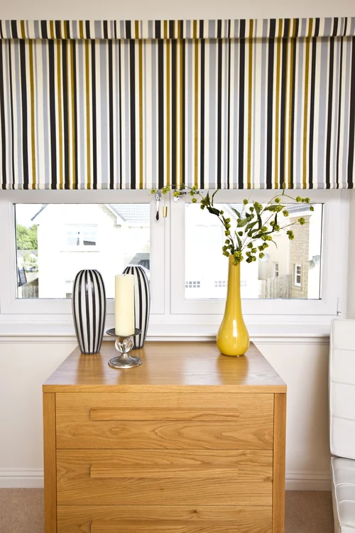 Roller Blinds Edinburgh Made To Measure Blinds — Knight Shades Edinburgh