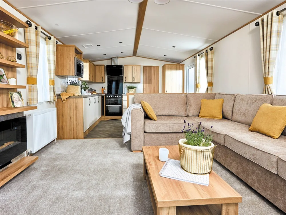 2018 ABI Blenheim - Lounge through to kitchen.jpg