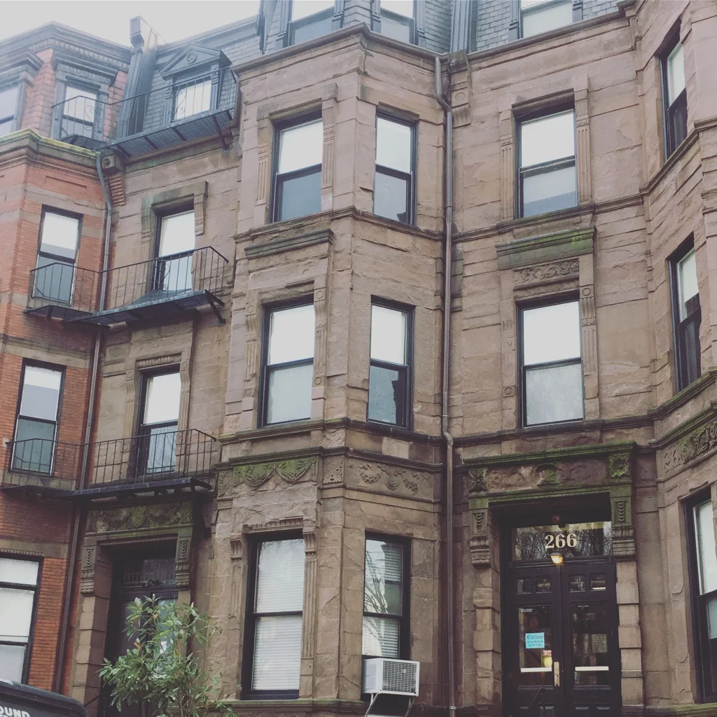 the dream was to live in a Boston brownstone...siiiigh!