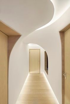 Humans are phototropic… we are instinctively drawn to bright surfaces and objects. The power of light can subconsciously convince people to move through a space. Don’t you literally feel like you are being pulled to that door?