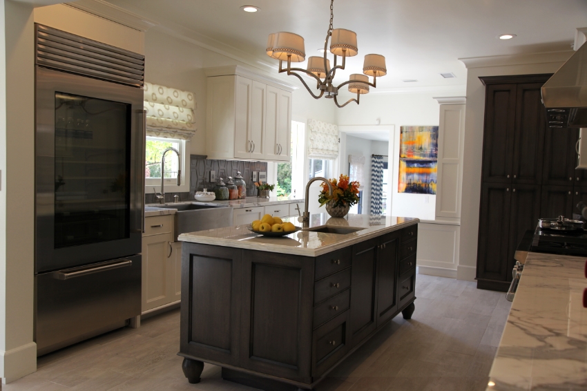 Offering tons of natural light, easy access to the backyard and just a step down to the rest of the guest house, this kitchen is a major hit in my book. Photo Credit: Phill Vonk of D Christjan