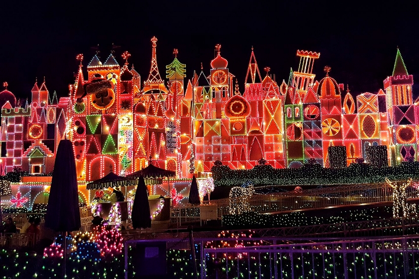 At tilpasse sig hjemmelevering koks 11 Best Places to See Christmas Lights This Season in Southern California —  Cleverly Catheryn