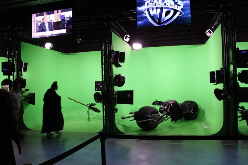 Get Behind the Scenes on the Warner Bros Studio Tour Hollywood ...