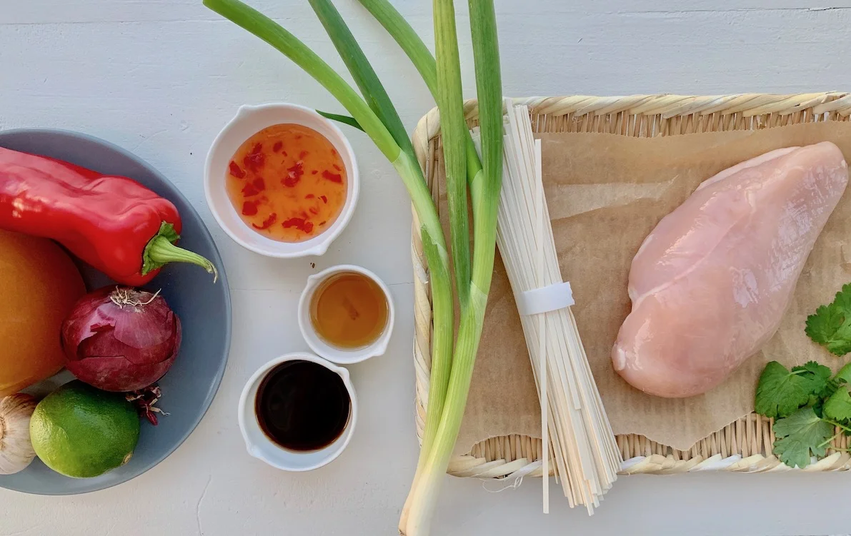 Dette trenger du for å lage nudelsuppe. Foto: Familiematblogg