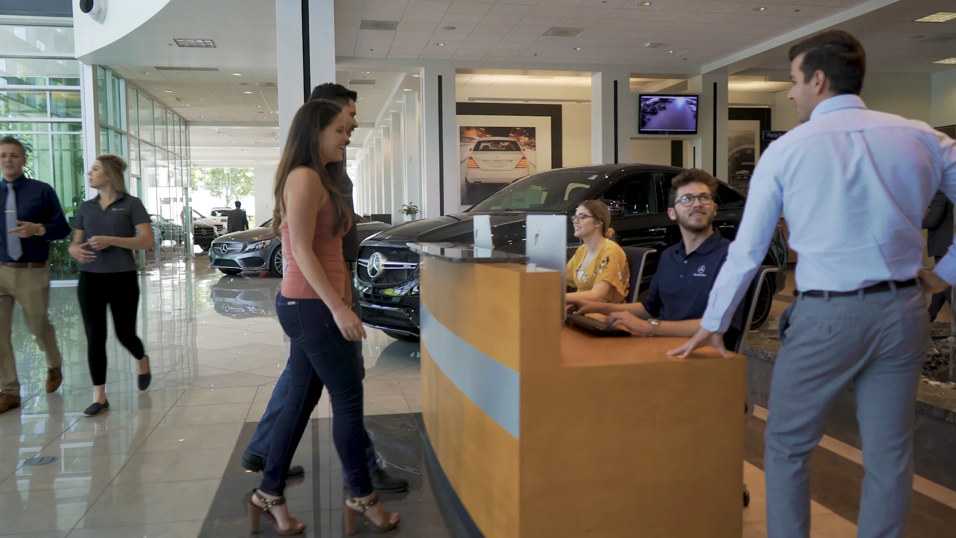 VH0618155MH (GLC).00_00_06_03.Still006.JPG